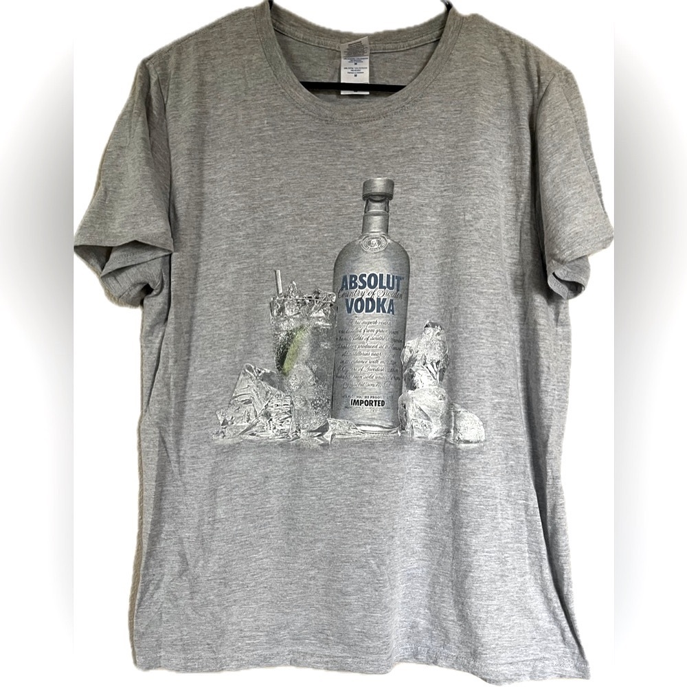 Absolut Vodka Graphic Gray Short Sleeve Tee. Women’s size Medium.